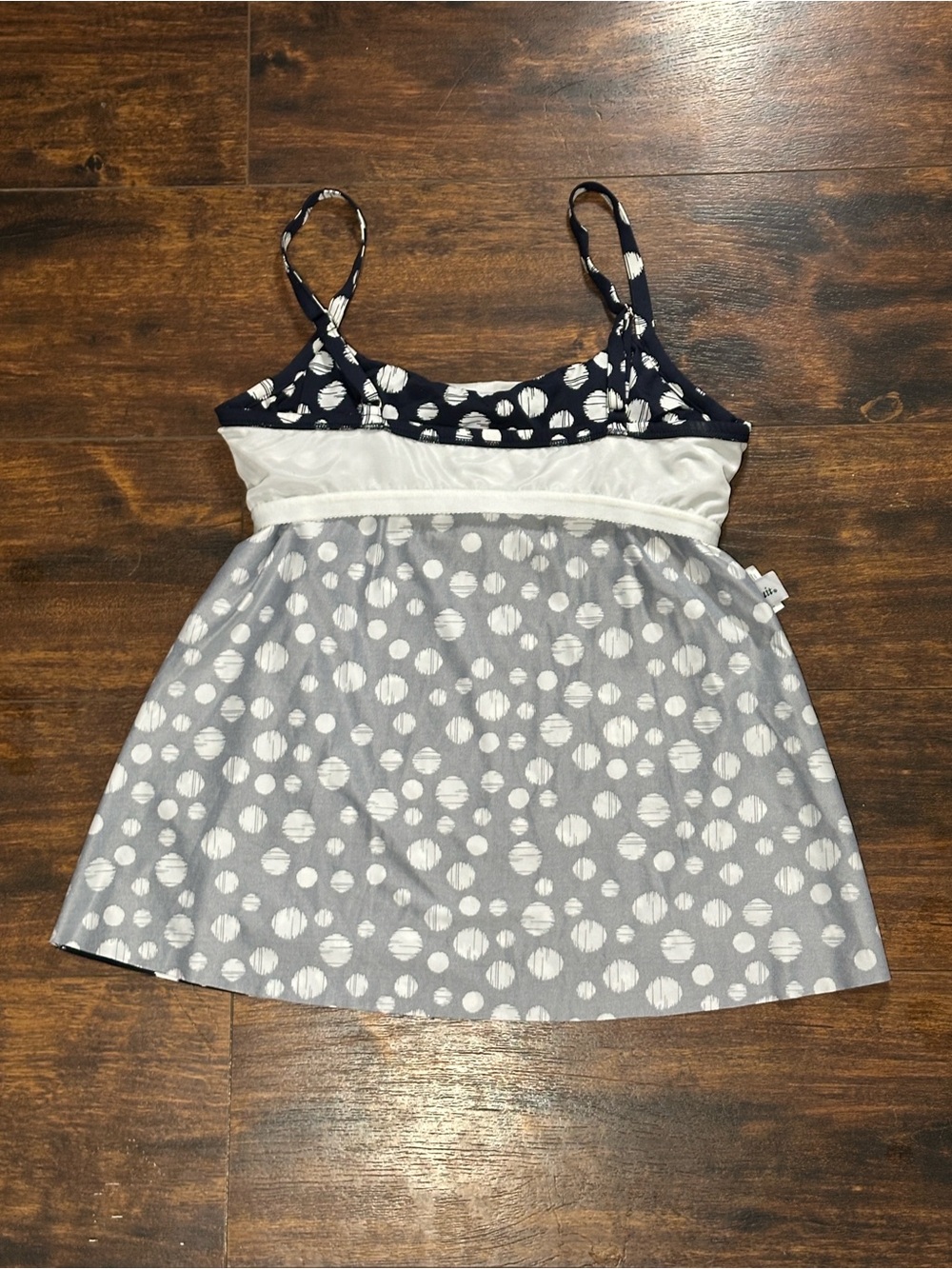✨MiracleSuit Navy Ruffle Layered Swim Top US 10 Polka Dot Like New🩱 - Picture 6 of 8